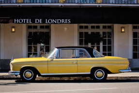 Osenat - Automobiles de Collection - Fontainebleau, France