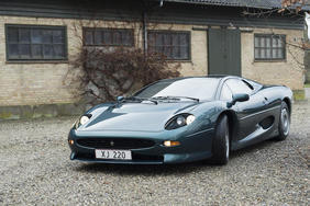 1992 Jaguar XJ220