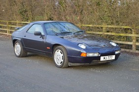 1987 Porsche 928 S4