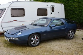 1989 Porsche 928 S4