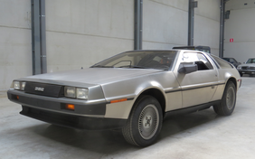 1981 DeLorean DMC-12