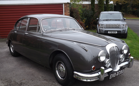 1964 Daimler V8 250