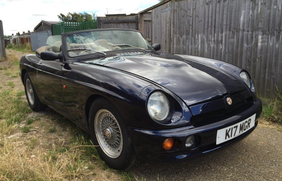 1993 MG RV8