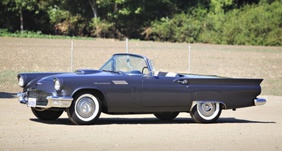 1957 Ford Thunderbird