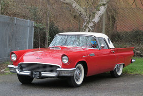 1957 Ford Thunderbird