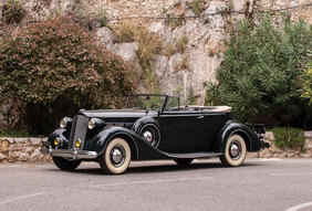 1937 Packard Super Eight