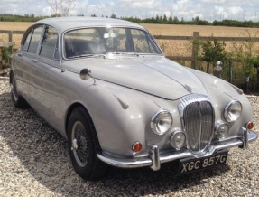 1968 Daimler V8 250