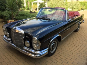 1967 Mercedes-Benz 250 SE Cabriolet