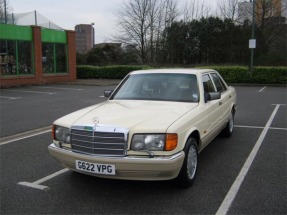 1990 Mercedes-Benz 300 SE