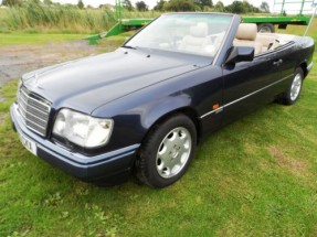 1995 Mercedes-Benz E 320