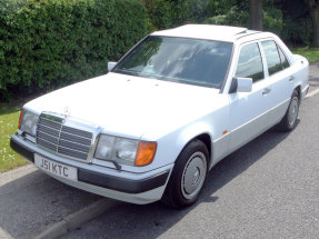 1992 Mercedes-Benz 260E