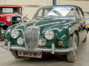 1969 Daimler V8 250