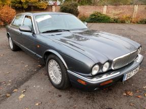 1998 Jaguar XJ8