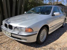 2000 BMW 523i