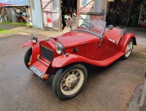 1935 Ford Eight