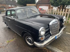 1966 Mercedes-Benz 230 E