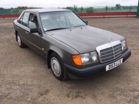 1987 Mercedes-Benz 230 E