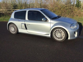 2002 Renault Clio V6