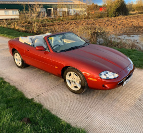 1998 Jaguar XK8