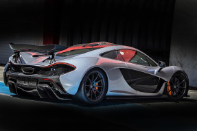 2015 McLaren P1