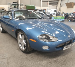 2003 Jaguar XKR