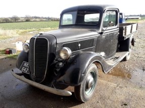 1937 Ford Model 77