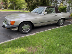 1989 Mercedes-Benz 560 SL