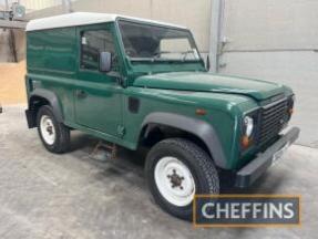 2004 Land Rover Defender