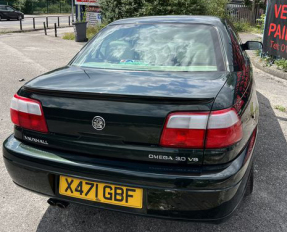 2000 Vauxhall Omega