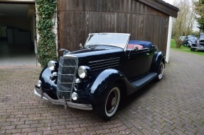 1933 Ford DeLuxe