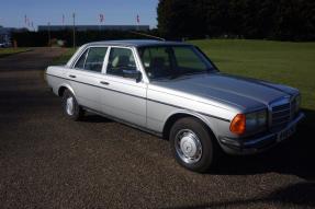 1984 Mercedes-Benz 200