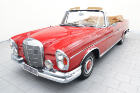 1965 Mercedes-Benz 220 SEb Cabriolet