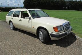 1990 Mercedes-Benz 230 TE