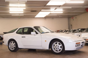 1989 Porsche 944 S2