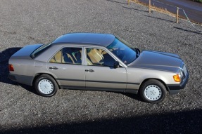 1989 Mercedes-Benz 300E