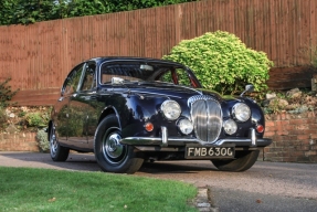 1968 Daimler V8 250