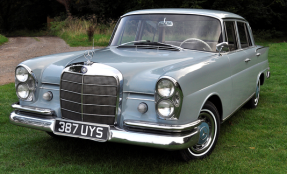 1962 Mercedes-Benz 220 S