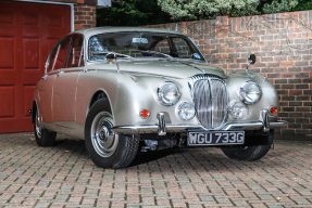 1968 Daimler V8 250