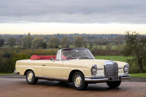 1963 Mercedes-Benz 220 SEb Cabriolet