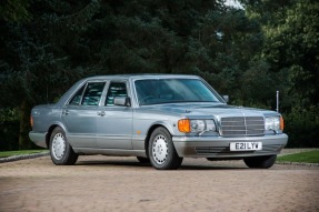 1988 Mercedes-Benz 560 SEL