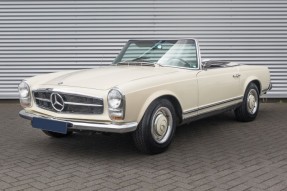 1966 Mercedes-Benz 230 SL