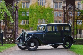 1937 Morris Twelve Four