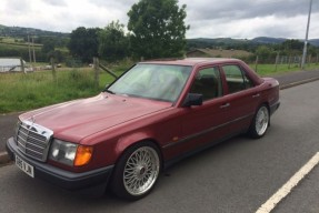 1989 Mercedes-Benz 230 E