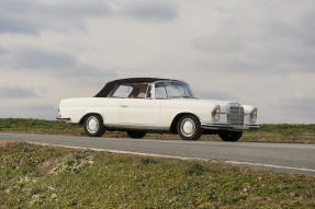 1962 Mercedes-Benz 220 SEb Cabriolet