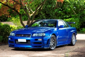 2000 Nissan Skyline