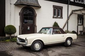 1969 Mercedes-Benz 280 SL