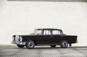 1961 Mercedes-Benz 220 S