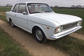  Ford Cortina