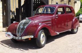 1937 Peugeot 302