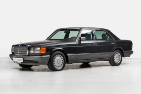 1990 Mercedes-Benz 300 SE